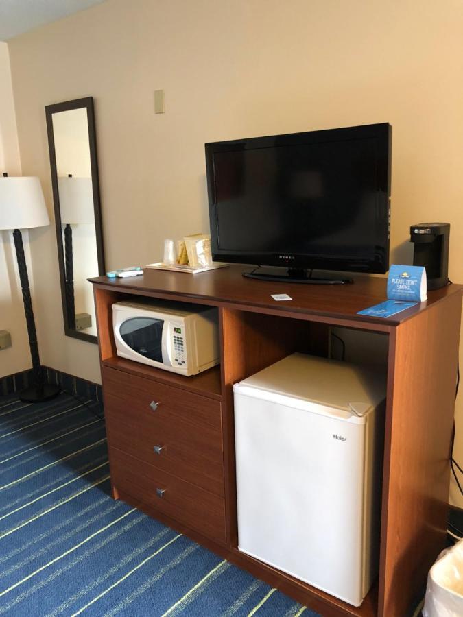 Days Inn By Wyndham Breezewood Exterior foto